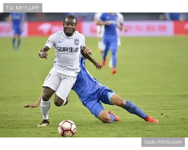 阿泰斯特防守压制对手锋线,无球协防效率显著提升 阿泰斯特防守压制对手锋线,无球协防效率显著提升